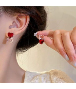 耳钉不对称爱心锆石